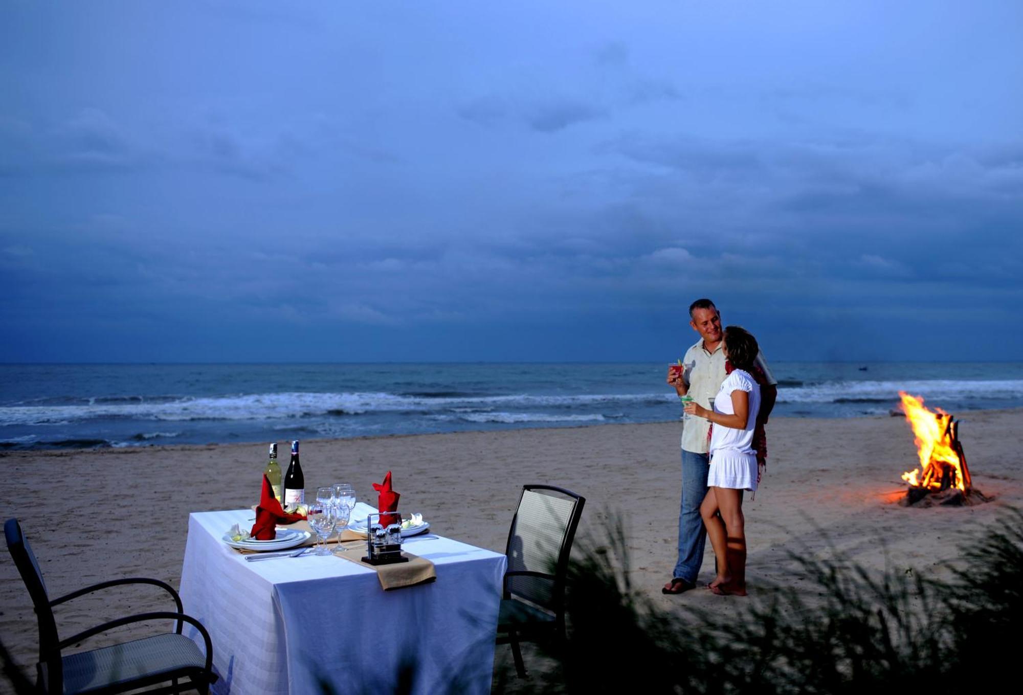 Unique Mui Ne Resort And Spa Phan Thiết Buitenkant foto